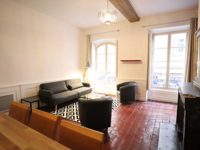 T1 BIS 48m2 Hôtel de ville