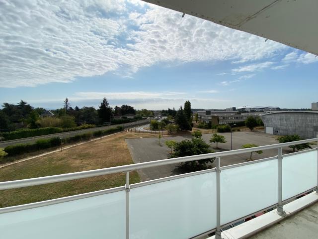 T1 bis avec balcon Décines Charpieu secteur Grand Large