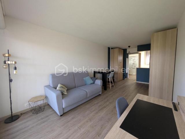 T1 bis avec balcon et vue dégagée, investissement clé en main !