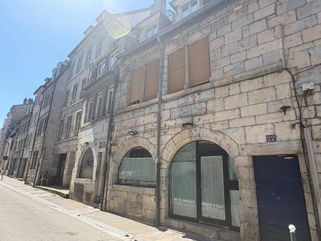 T1 bis avec mezzanine Rue des Arènes à Besançon