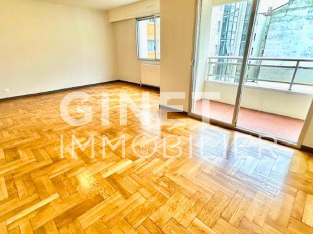 T1 BIS DE 43,43 M² AU COEUR DU 6EME ARRONDISSEMENT DE LYON, DANS UNE RUE CALME