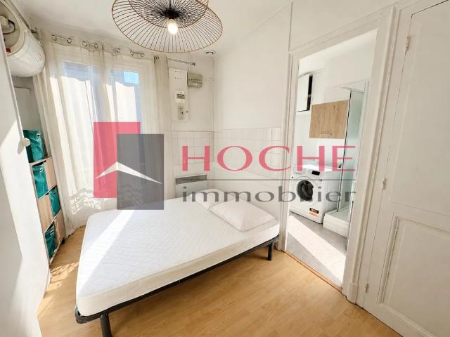 T1 Bis + Kitchenette meublé et place de parking privé 32 m²