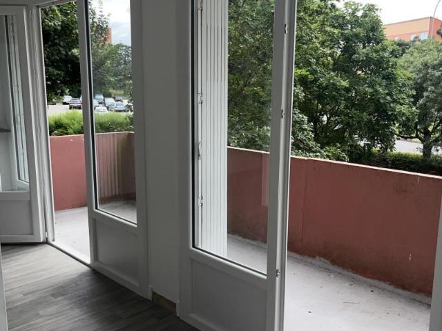 T1 bis Montauban avec parking et balcon