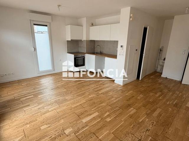 T1 bis residence recente avec parking privatif, ideal location meublee etudiant