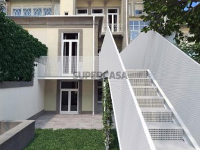 T1 C/ Jardim Alvares Cabral 91