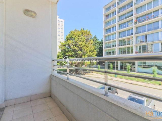 T1 C/ Varanda | mobilado e equipado | junto à Renault Boavista | 26064089602