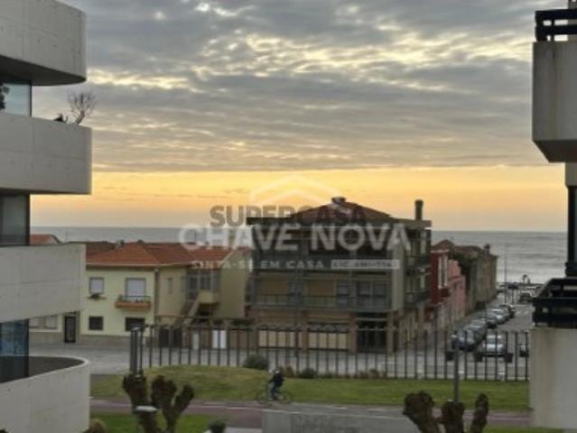 T1 c/ Varandas e Vista Mar em Espinho