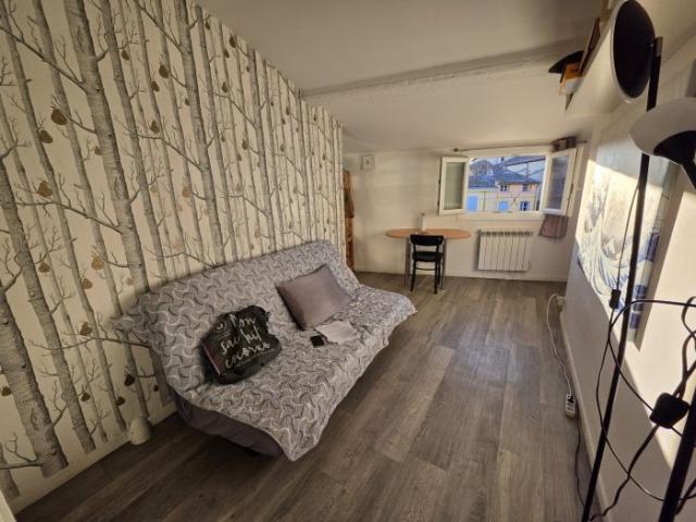 T1 centre dernire etage