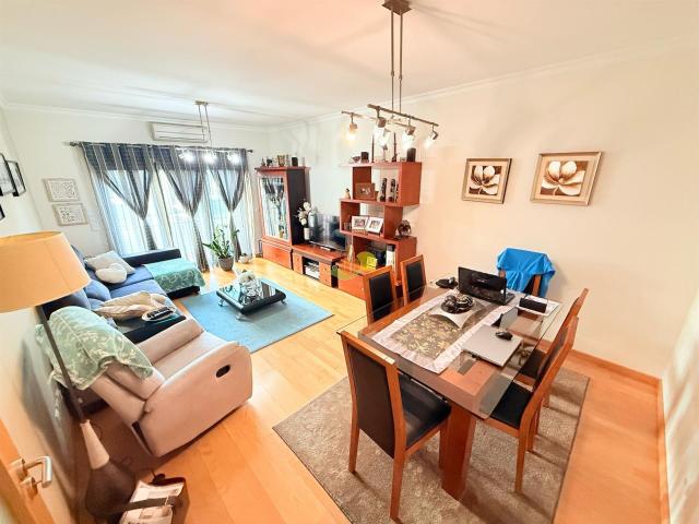 T1 Com Garagem 84m² Tavarede