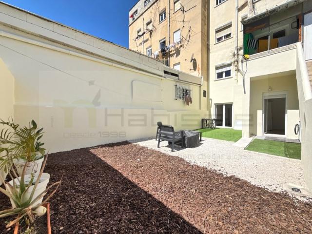 T1 com Quintal Privativo de 42m² | Excelente Oportunidade em Camarate