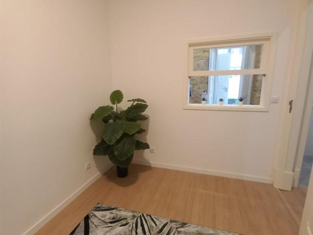 T1 Com Terraço Miradouro Monte Agudo 60m² Penha De França