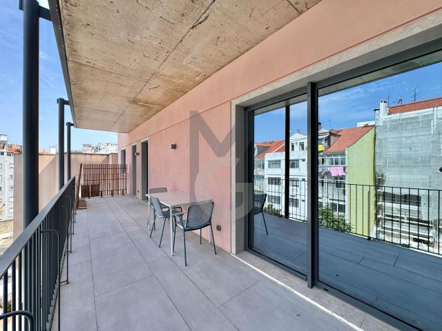 T1 com terraço para arrendar