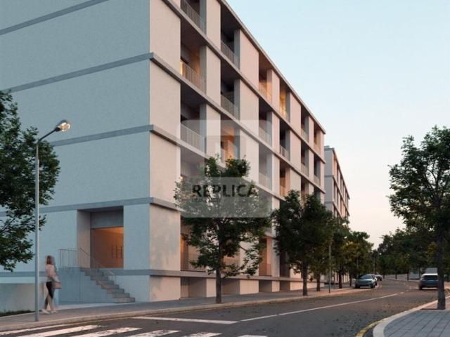 T1 com Terrao de 31m2 e Garagem prximo Avenida Ferno Magalhes