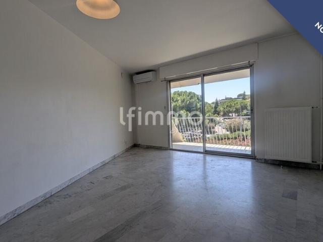 T1 de 27 m² rénové + Parking