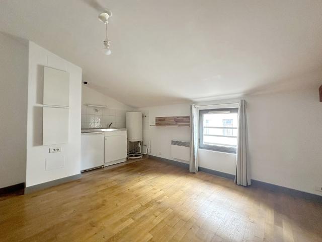 T1 dernier étage