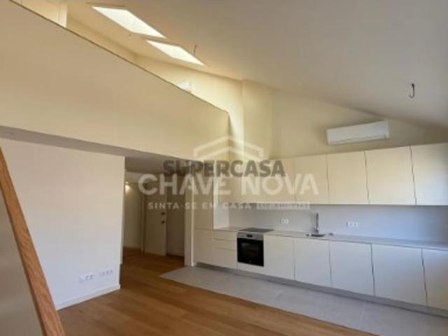 T1 Duplex Mezzanine c/ 2 WC’s e lugar de garagem, em Matosinhos Sul