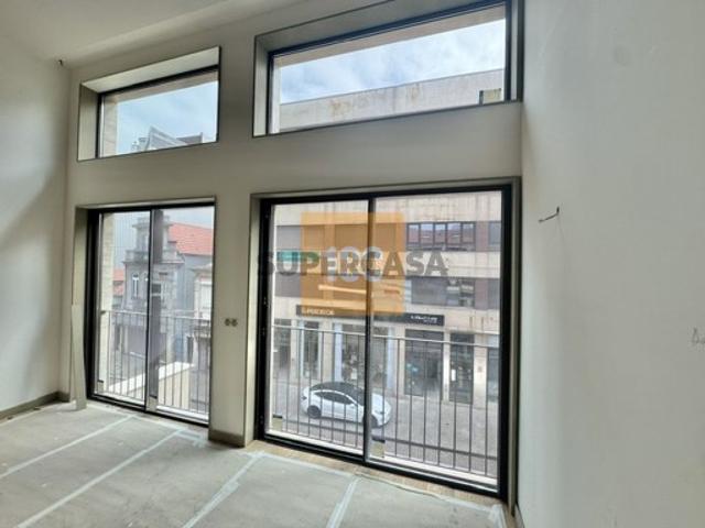 T1 duplex novo junto à praia em Matosinhos