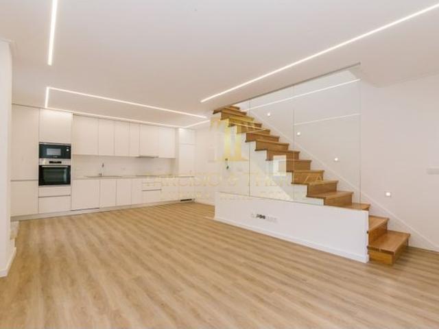 T1 Duplex Novo pronto para Habitar | 'Paço de Arcos'