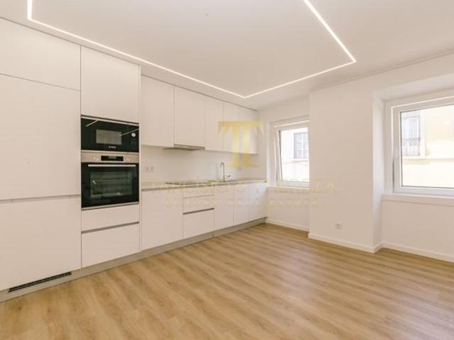 T1 Duplex Paço de Arcos Oeiras Oportunidade Única