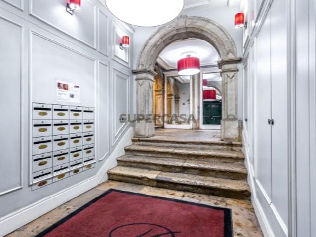T1 Elegante na Rua da Madalena | A Alma da Baixa com o Conforto Moderno Viva a essência de Lisboa no coração do seu centro histórico