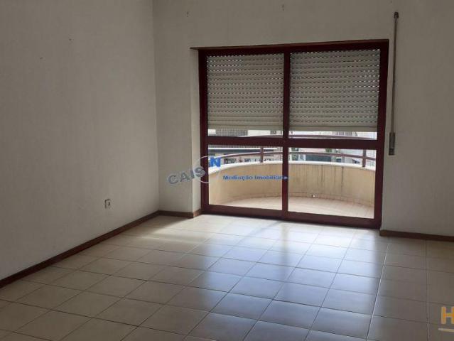 T1 em Valongo Junto ao Mercadona | 26064058132