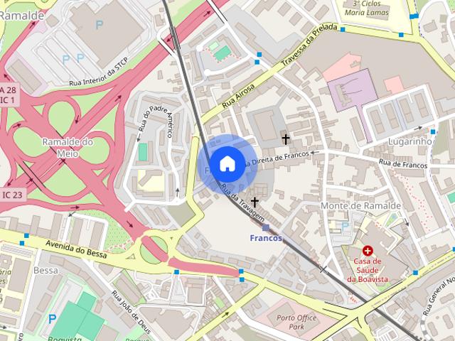T1 em moradia a 50 metros metro de Francos no Porto
