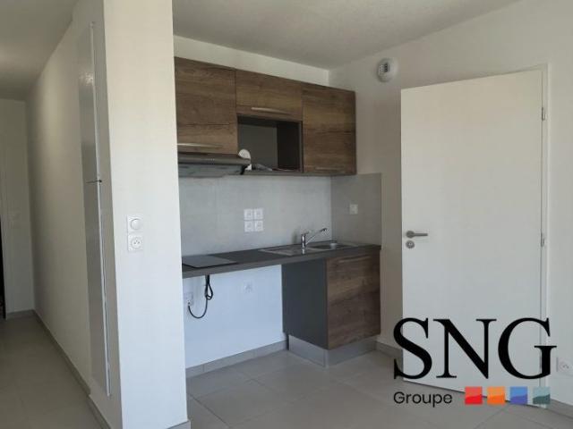 T1 ENTIEREMENT NEUF AVEC BALCON ET PLACE DE PARKING