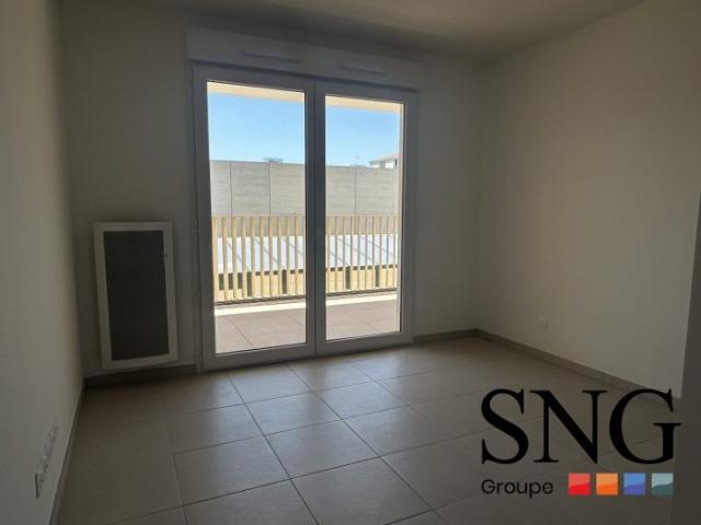 T1 ENTIEREMENT NEUF AVEC BALCON ET PLACE DE PARKING