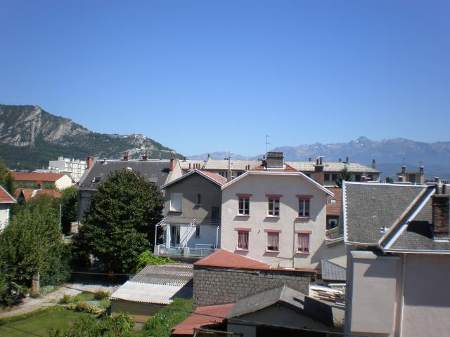T1 FONTAINE BARBUSSE