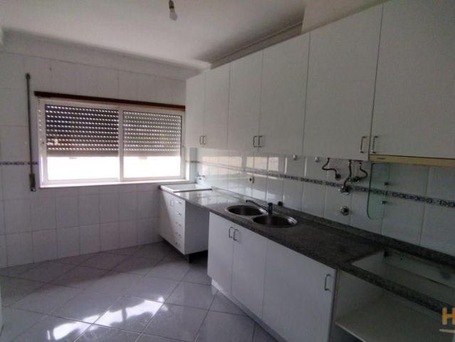 T1 Lamaçães com Eletrodomésticos | 26084099373