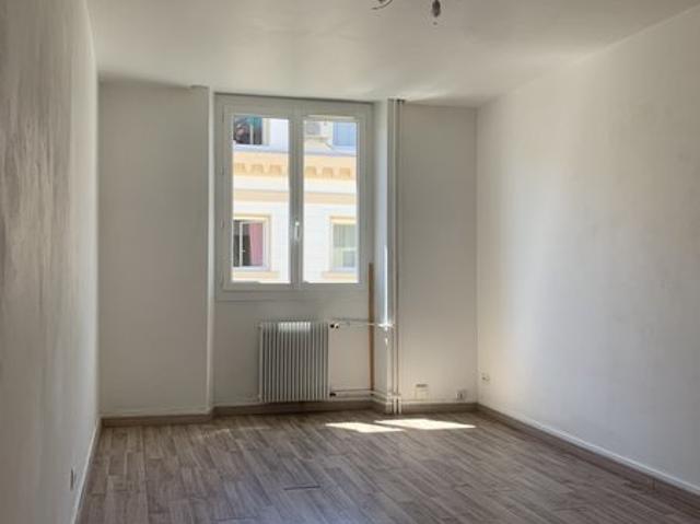 T1 Marseille 13001