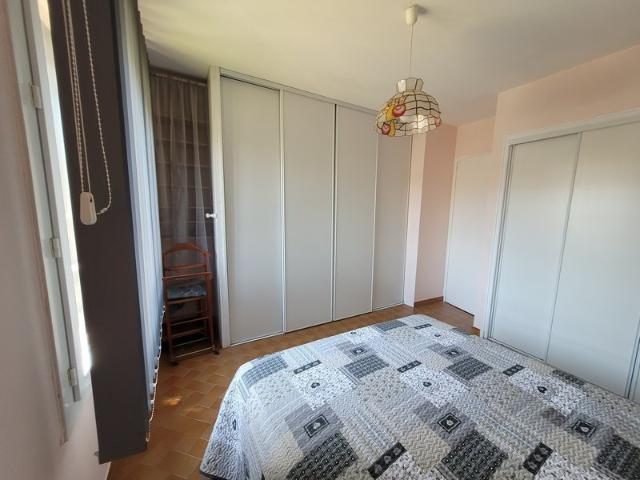 T1 Marseille 13009