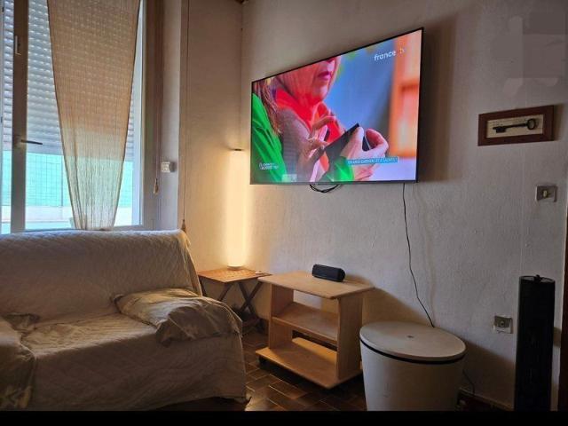 T1 Marseille 13009