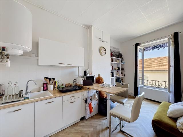 T1 – MEUBLE – 23 M2 – 69007 – LYON