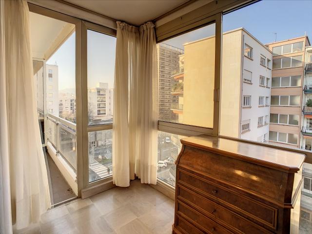 T1 MEUBLE – 23 m2 – BALCON – PARKING – 69006 LYON