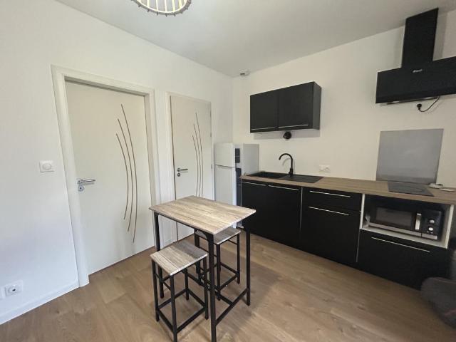T1 MEUBLE ENTIEREMENT RENOVE !