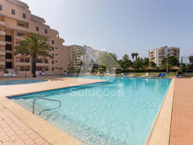 T1 Mobilado com Piscinas e Estacionamento a 200m da Praia, Portimão, Praia da Rocha