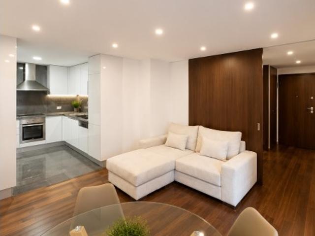 T1 Mobilado de Luxo | Garagem | Cozinha Equipada | Paranhos