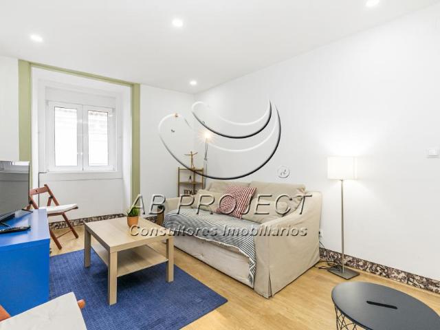 T1 mobilado e equipado, Mouraria Martim Moniz 40m² Santa Maria Maior