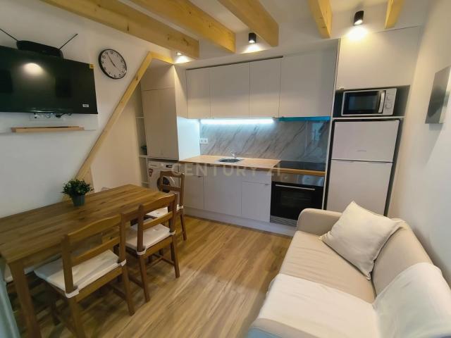 T1 Mobilado e Equipado em Cedofeita Pronto a Habitar no Centro do Porto
