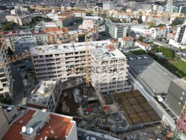 T1 Novo c/ Lugar de Garagem em Mafamude Centro de Gaia