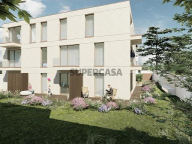T1 Novo com terraço, em condomínio fechado com jardim, no centro de Matosinhos