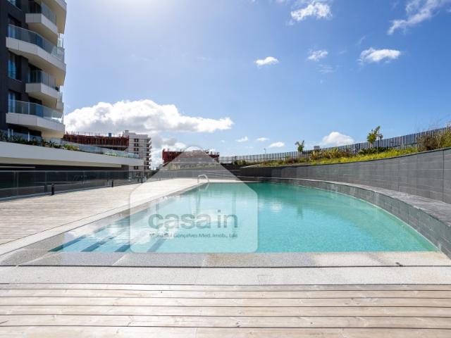 T1 novo com piscina em Miraflores