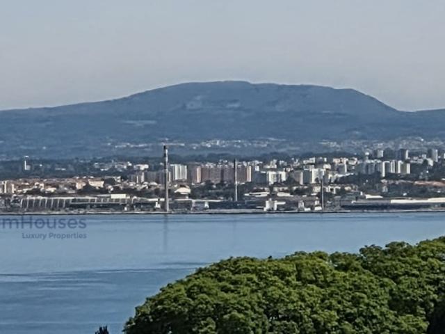 T1 Olaias | Vista para o Rio Tejo | Lugar de Garagem