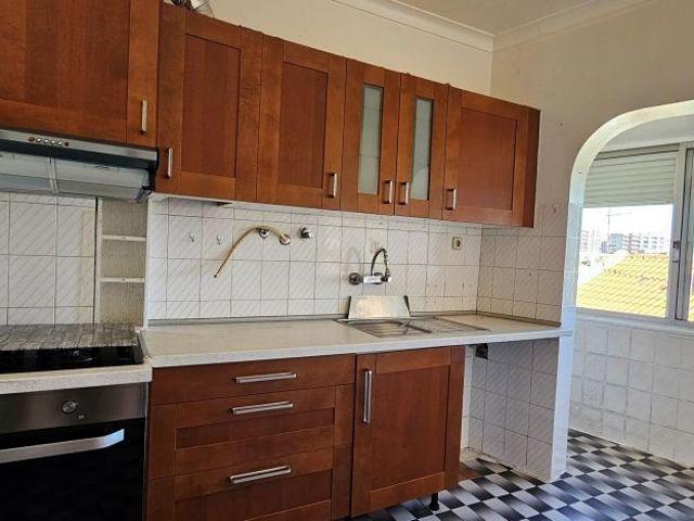 T1 para remodelar em ALVERCA Verdelha de Baixo | 25033891485
