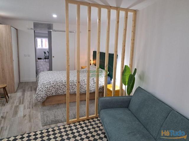 T1 Remodelado, equipado mobilado e decorado. | 26064060780