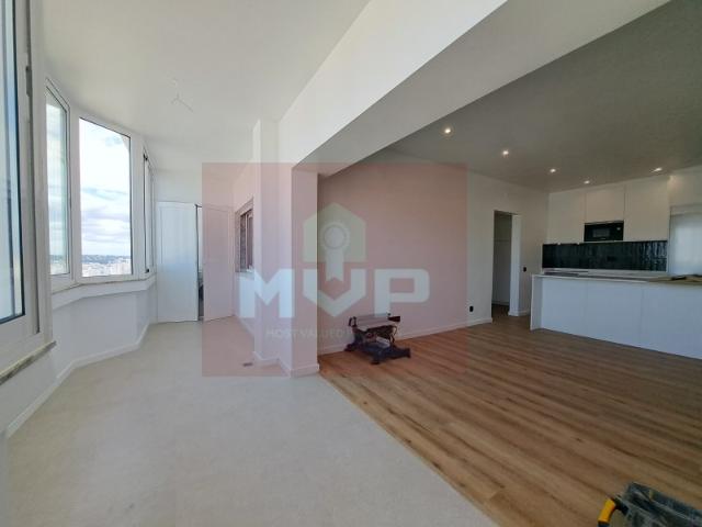 T1 renovado Quarteira Vista Serra