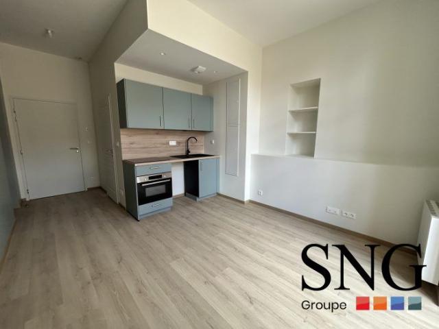 T1 RENOVE COMME NEUF AVEC TERRASSE