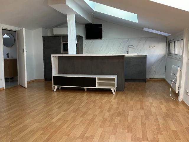 T1bis 36m² St Etienne Croix Baragnon