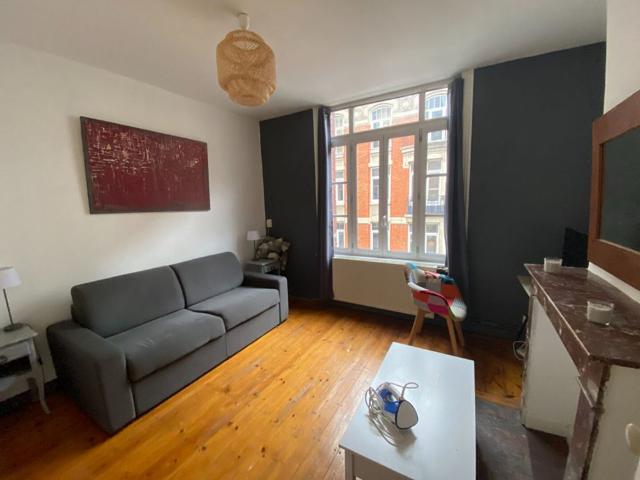 T1bis MEUBLE de 33.37 m², rue de l’Hôpital Militaire – Centre Ville réf 746 001
